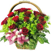 Artistic Bouquet of Red Roses