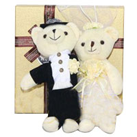 Remarkable Romantic Bear Bride N Groom Plush Toy