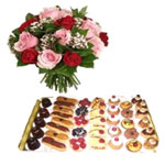 Special combination of pink and red roses bunch an...