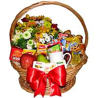 Make your celebrations grander with this Bewitching Seasons Deluxe Gift Basket w...