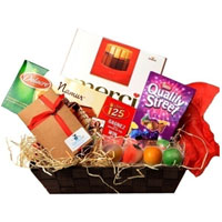 Adorable Seasons Delightful Gift Hamper<br>