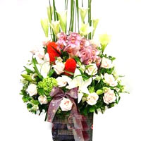 Wonderland Holiday Mixed Flower Bouquet