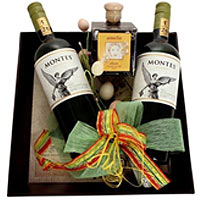 Delicate Elite White Wine Gift Hamper with Lots More