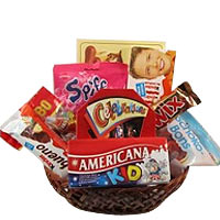 Attractive Seasonal Flavors Gourmet Gift Hamper