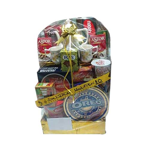 Traditional Teatime Hamper of Assortments