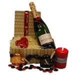 Moet & Chandon Champagne (French)<br/> Maxims 3 ...