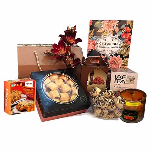 Provocative Halal Cookies N Tea Delight Hamper