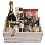 Handsome christmas Household Hamper