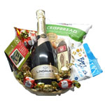 Mesmerize your dear ones with this Dreamy Treats o...