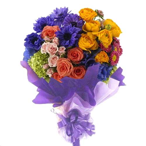 Fresh Mixed Cut Flowers Arrangement in a Bouquet.<...