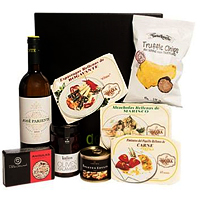 Magnificent Gift Hamper of Gourmet Assortment