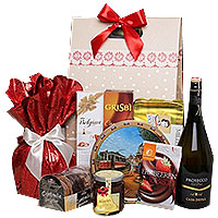 Pretty Ever Delightful Celebration Gift Hamper