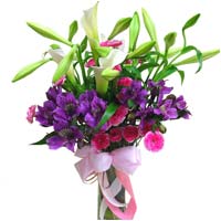 Lilies with seasonal flowers   ......  to gangwon