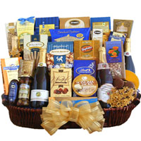 Breathtaking Divine Treat Assortments Hamper