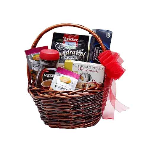 Ravishing Quality Goodies Showcase Gift Hamper