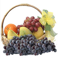 Carefully-Selected Fresh Fruits Gifts Hamper